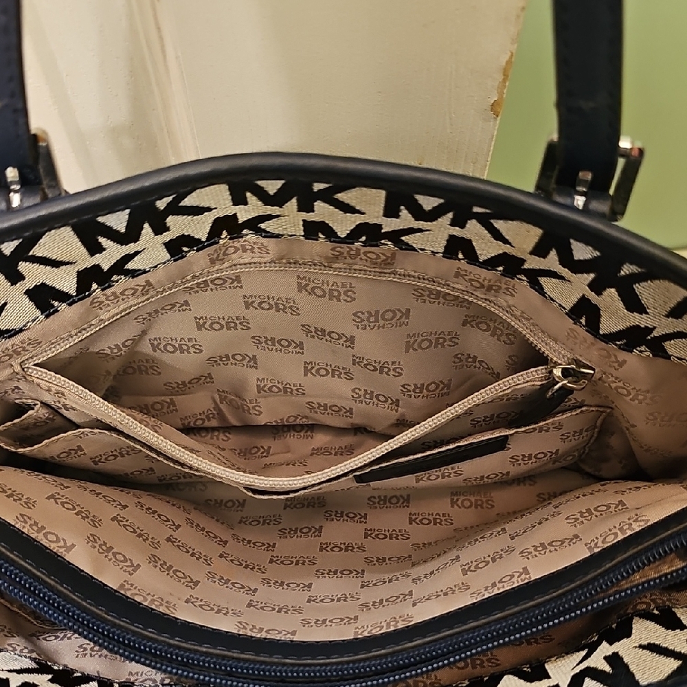 Michael Kors Navy and Gray MK Logo Tote with Front Flap Pocket - Picture 9 of 10